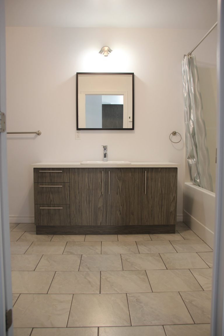 251, avenue des Maîtres, SaintZotique, Qc, J0P 1Z0 CIS Condos Locatifs